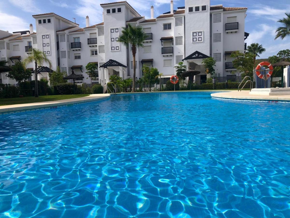 Residencial Duquesa Apartment *